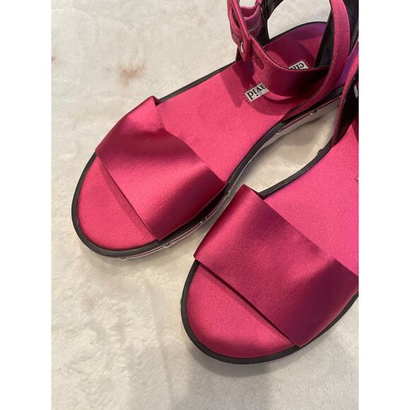 CHARLES DAVID Shimmy Satin Sandals 5.5 Ankle Strap Studs Berry Pink Fuchsia $169 - Picture 4 of 8